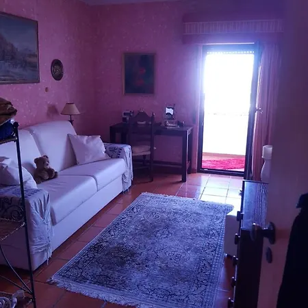 Bed and Breakfast Tamatramas Αλμπουφέιρα